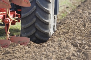 bien choisir mes pneu de tracteur