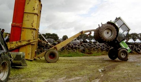Attention à la bonne répartition des masses sur vos engins agricoles