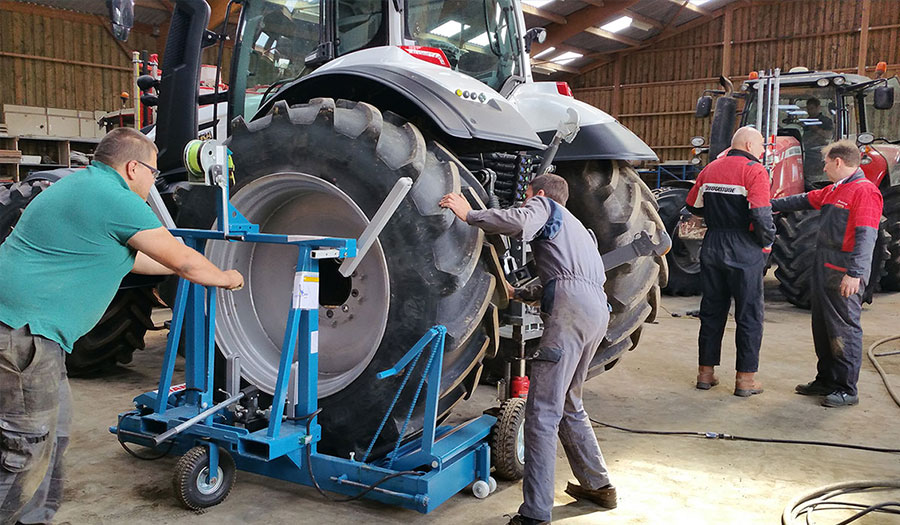 Problèmes Liés Au Montage Et Démontage Des Pneus De Tracteurs