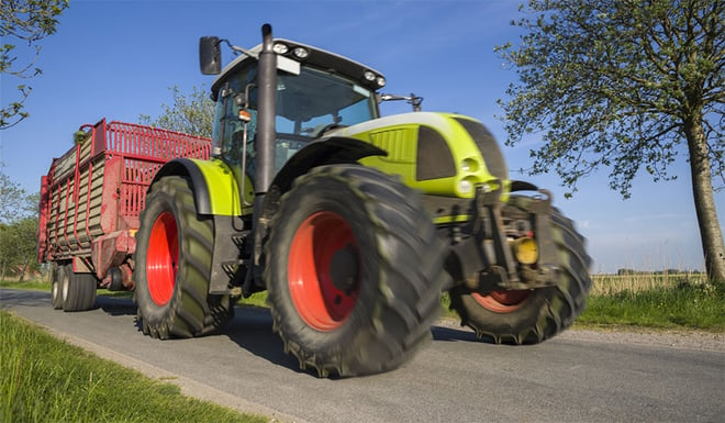 rôle des pneus de tracteur sur votre sécurité