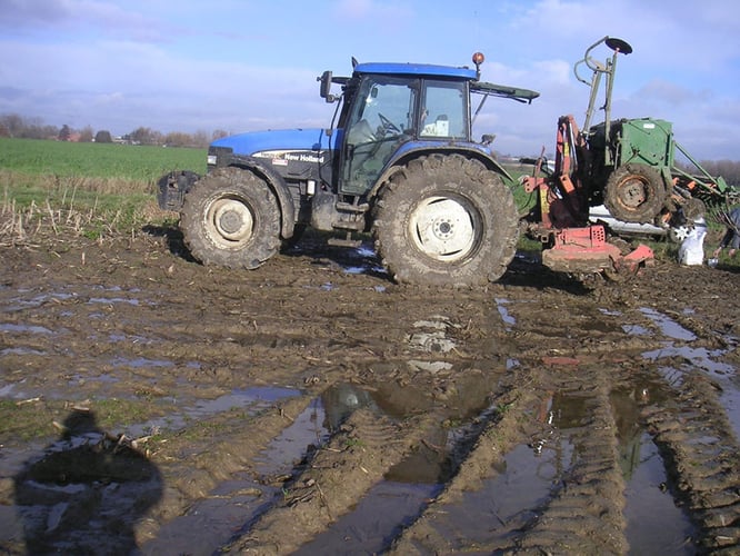 Érosion des sols liés à un travail inadapté en conditions humides