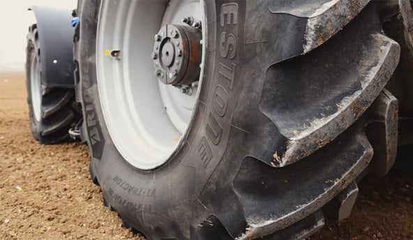 Impact de la circonférence dynamique de roulement des pneus agricoles