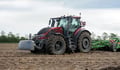 Comment la pression des pneus agricoles impacte votre efficacité
