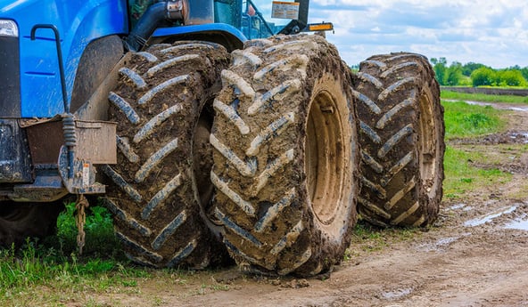 Comment avoir un bon autonettoyage de vos pneus de tracteur ?