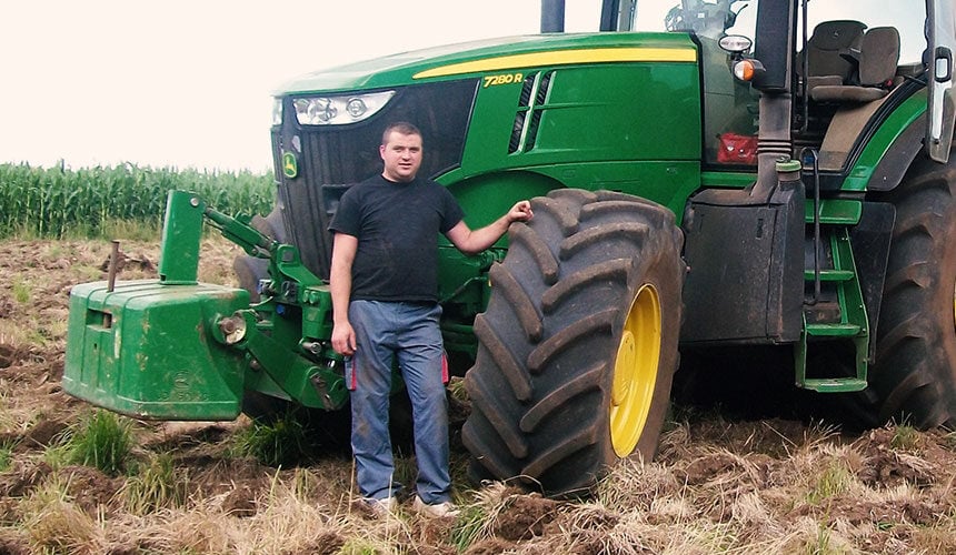 Tracteur John Deere équipé en pneus VT-Tractor