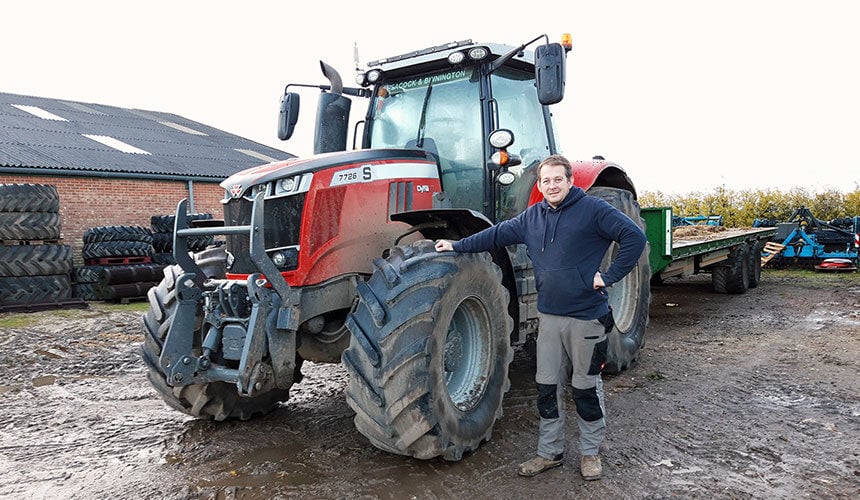 Tracteur Massey Fergusson 7726 S équipé en pneus VX-TRACTOR