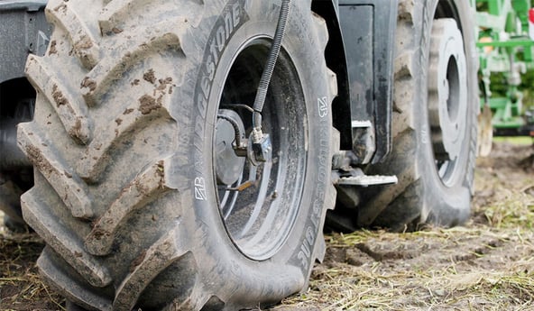 Équipement pneu agricole idéal : pneus VF VT-TRACTOR + Télégonflage